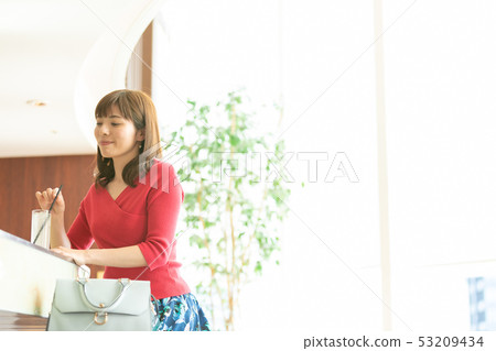 Woman Woman 53209434