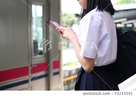 High school girl shooting cooperation waiting for the train "Keio Electric Railway Co., Ltd." 53213591