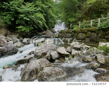 The waterfall of the Kuramariga valley 53214557
