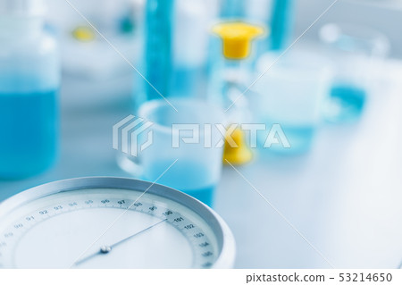 Analysis of the quality of liquids in a chemical Analysis of the quality of liquids in a chemical 53214650