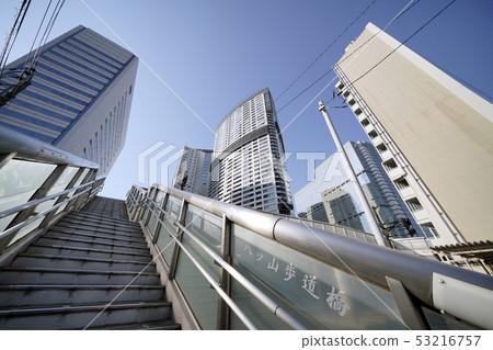 Tokyo cityscape in Japan I want to see the skyscrapers of Shinagawa from Yatsuyama Footbridge Tokyo cityscape in Japan I want to see the skyscrapers of Shinagawa from Yatsuyama Footbridge 53216757