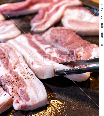 黑肉,韓國食品,食品,盤子,食品,炸黑豬肉,黑豬肉 黑肉,韓國食品,食品,盤子,食品,炸黑豬肉,黑豬肉 53226388