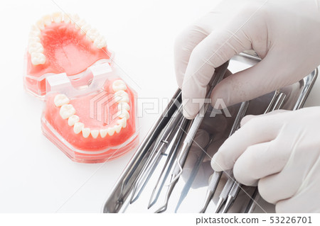 一位牙醫 53226701