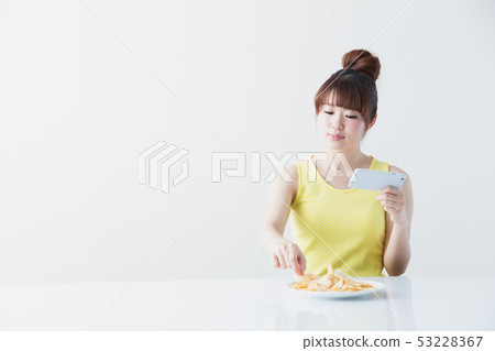 Smaho · female Smaho · female 53228367