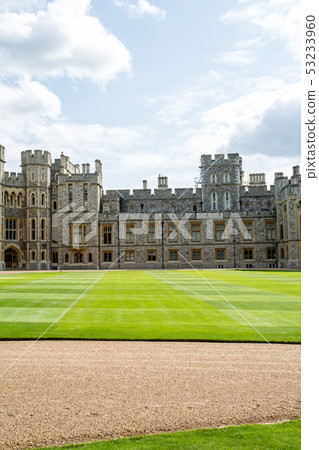 石柱建築和溫莎城堡的石牆 53233960