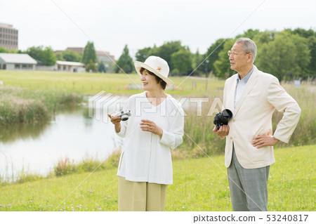 Senior couple travel camera couple image Senior couple travel camera couple image 53240817