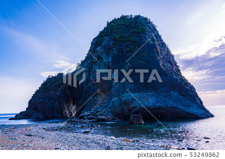 (Shizuoka Prefecture) Nishiizu Sennukimon evening scenery (Shizuoka Prefecture) Nishiizu Sennukimon evening scenery 53249862