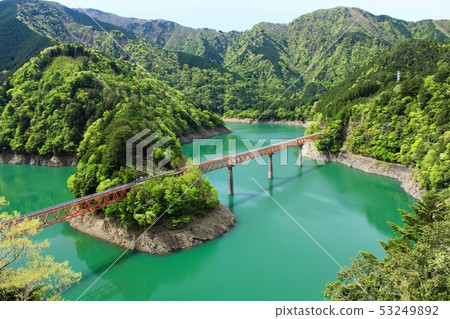 驚人的綠色Oku Ooi Kokami站 驚人的綠色Oku Ooi Kokami站 53249892