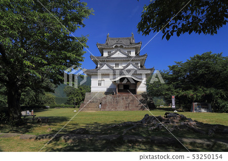 Uwajima Castle, castle tower (existing tower) 53250154