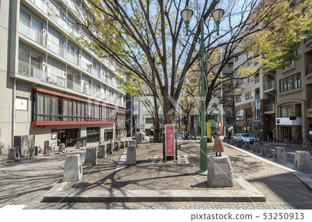 Patio-Juban, Azabujuban Park Square, Minato-ku, Tokyo 53250913