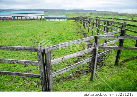從停車場的北海道純種銀座視圖 從停車場的北海道純種銀座視圖 53251212