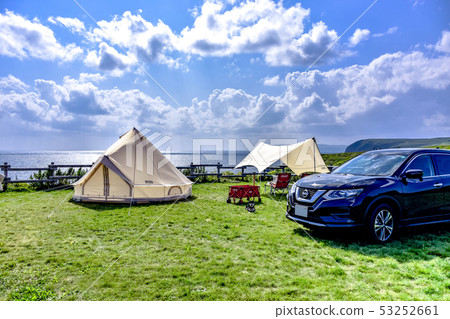 Camping with pets on the sea-viewing hill 53252661