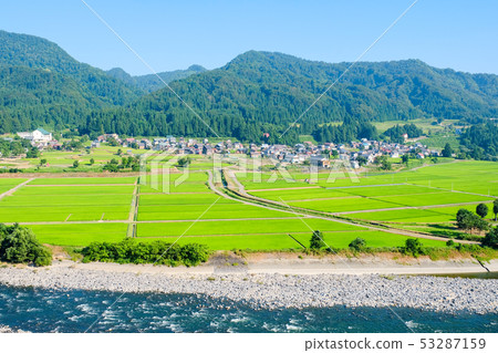 Summer rural landscape (July) Summer rural landscape (July) 53287159