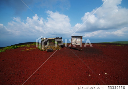 Nanashima Observatory on Miyakejima 53339358