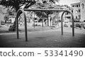 平日無人來訪的公園鞦韆 53341490
