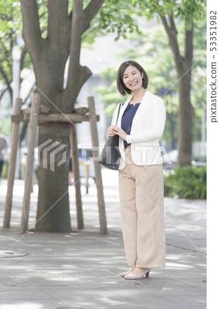 20的女商人 20的女商人 53351982