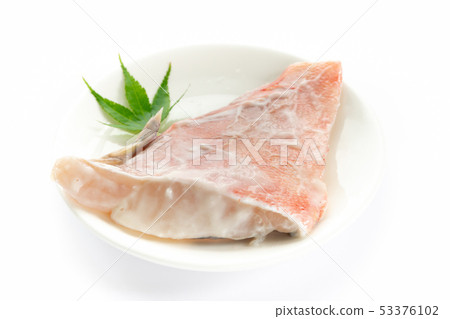 醃紅魚 53376102