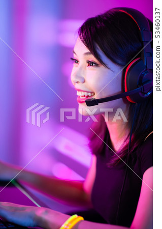 cybersport gamer have live stream 53460137