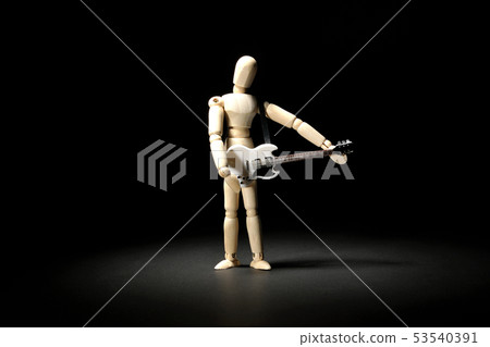 彈吉他 彈吉他 53540391