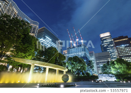 [Cityscape] A night view of Wadakura Fountain Park 53557971