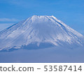 富士山被白雪覆蓋 53587414
