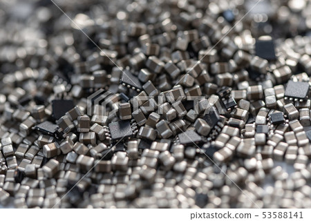 Many electronic components (chip ceramic capacitor and op amp IC) Many electronic components (chip ceramic capacitor and op amp IC) 53588141