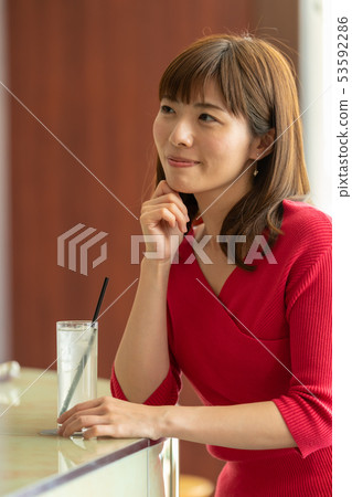 Woman Woman 53592286