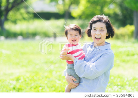 Grandma and Grandson Outdoor 53594805
