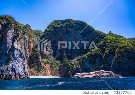 （靜岡縣）Nishiizu Senukimon Cruise從船上方看到的海岸線 53597763