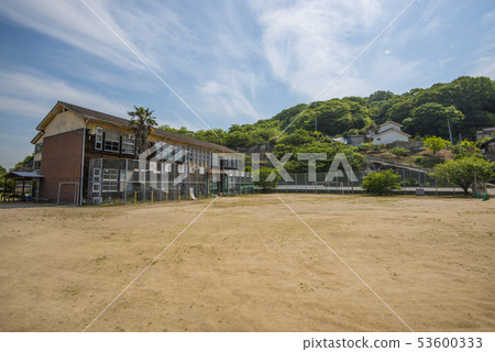 Onomichi City, Hiroshima Prefecture: Onomichi Municipal Tozaki Elementary School, which was closed 53600333