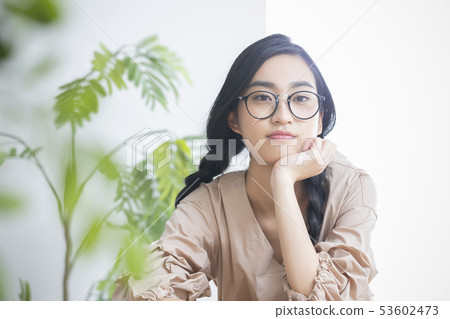 有藤莖的少婦 53602473