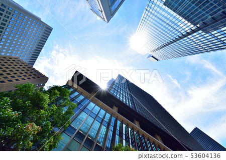 Bill and Aozora city and blue sky 53604136
