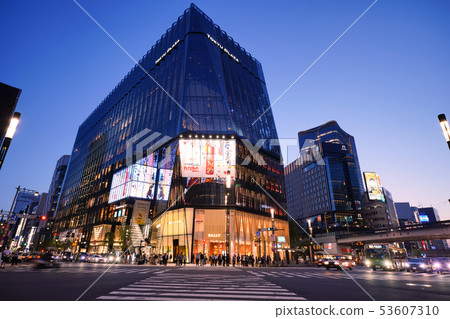 Tokyo cityscape in Japan I look at the intersection of Sukiya Bridge 53607310
