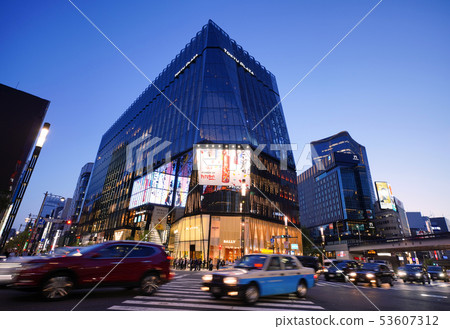 Tokyo cityscape in Japan I look at the intersection of Sukiya Bridge Tokyo cityscape in Japan I look at the intersection of Sukiya Bridge 53607312