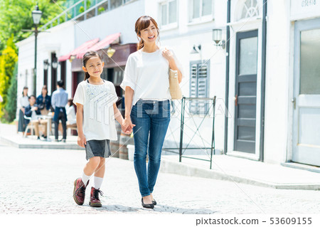 A family A family 53609155