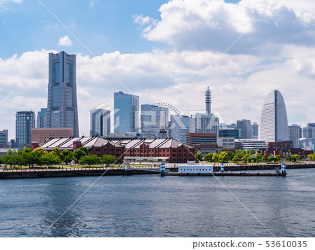 可以欣賞橫濱港、地標塔、紅磚倉庫和摩天輪的壯麗景色。 可以欣賞橫濱港、地標塔、紅磚倉庫和摩天輪的壯麗景色。 53610035