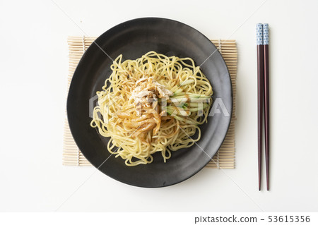 Cold noodles 53615356