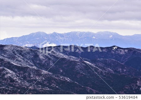 Oiso的山脊線從Mt. Oiso的山脊線從Mt. 53619484