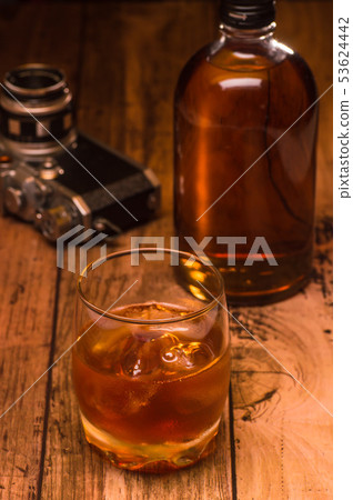 whisky whisky 53624442