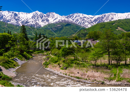 (Nagano Prefecture) Himekawa, a suspension bridge of Oide and the Northern Alps (Nagano Prefecture) Himekawa, a suspension bridge of Oide and the Northern Alps 53626478