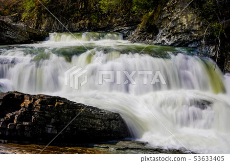 Sandan瀑佈公園Sandan瀑布Yubetsu市 53633405