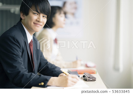 高中生學習補習班預備學校 高中生學習補習班預備學校 53633845