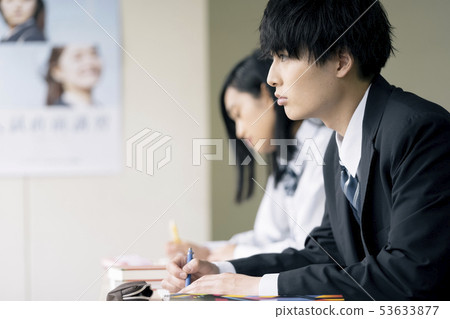 高中生學習補習班預備學校 53633877