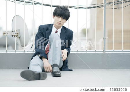 高中學生屋頂 53633926