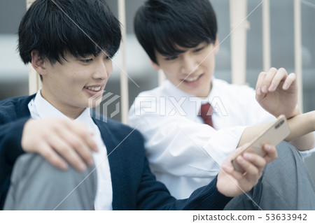 High school student rooftop friend 53633942