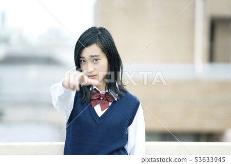 高中學生屋頂 高中學生屋頂 53633945