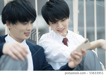High school student rooftop friend 53633951