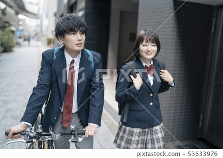 High school students attending school 53633976