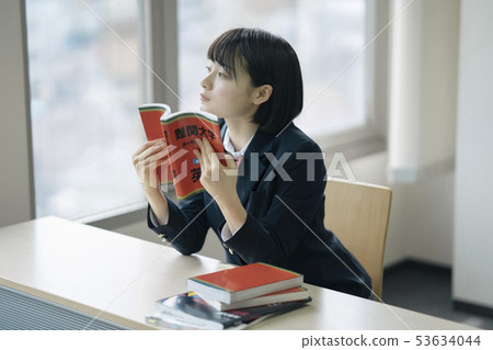 高中生學習補習班預備學校 53634044