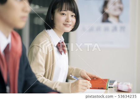 高中生學習補習班預備學校 53634235